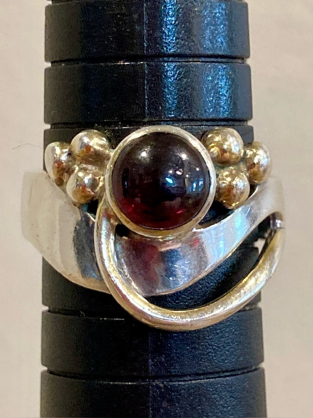 Sterling Silver & Gold‑Tone Purple Cabochon Ring • Size 8.5 • Modernist Grapes - Picture 13 of 17